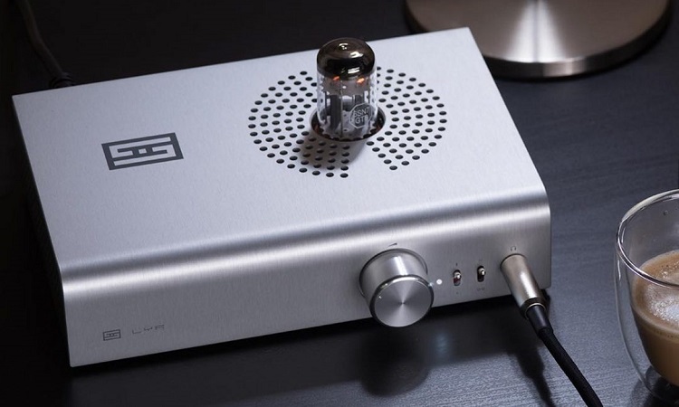 2018-03-21 Schiit Lyr3 top angle (750x450)