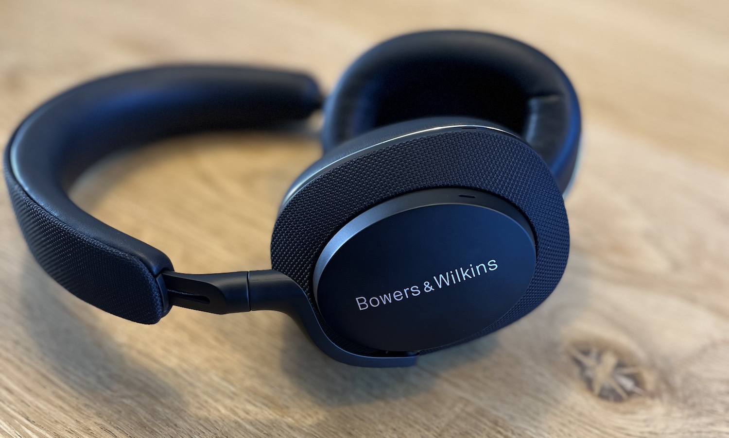 Bowers & Wilkins PX7 S2_3